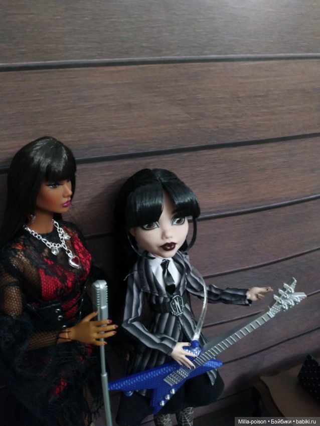 Poison Nocturne — Кукольные фотоистории и сериалы: комиксы