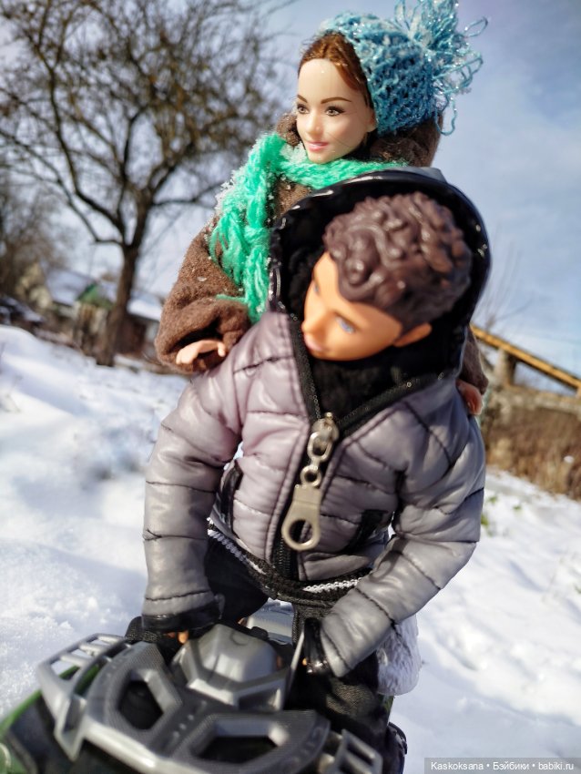 Зимняя прогулка Артема и Алены