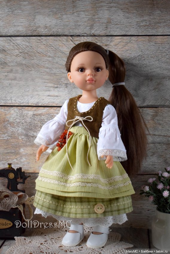 Творческая история длиной в три года. Коллекция кукольных нарядов для увлеченного коллекционера Паола Рейна