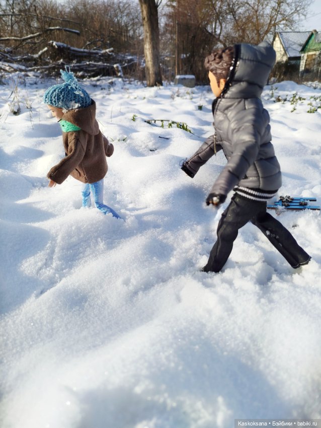 Зимняя прогулка Артема и Алены