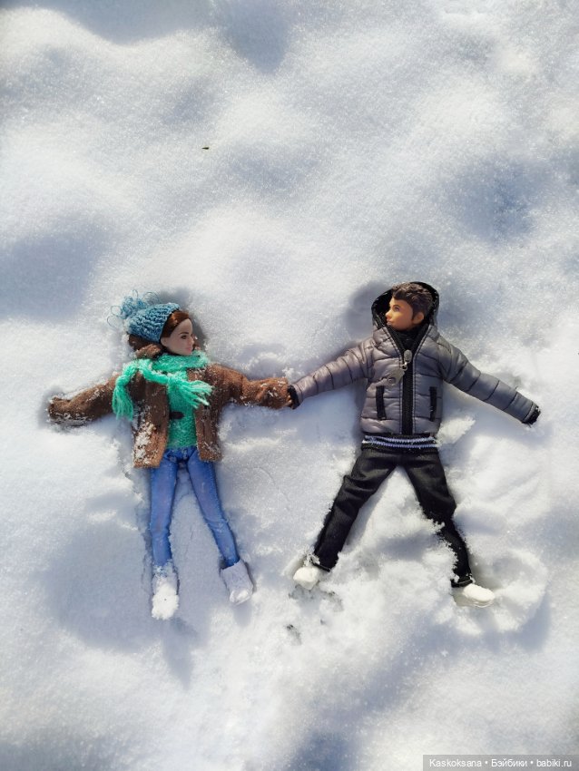 Зимняя прогулка Артема и Алены