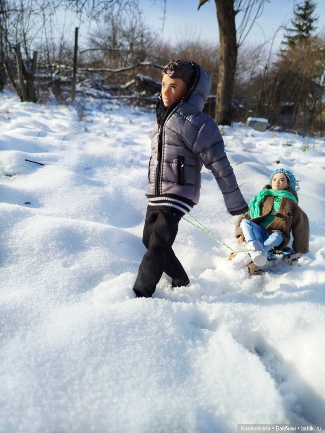 Зимняя прогулка Артема и Алены