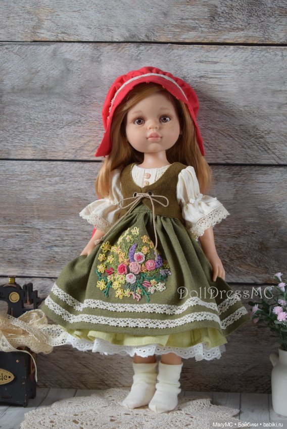 Творческая история длиной в три года. Коллекция кукольных нарядов для увлеченного коллекционера Паола Рейна