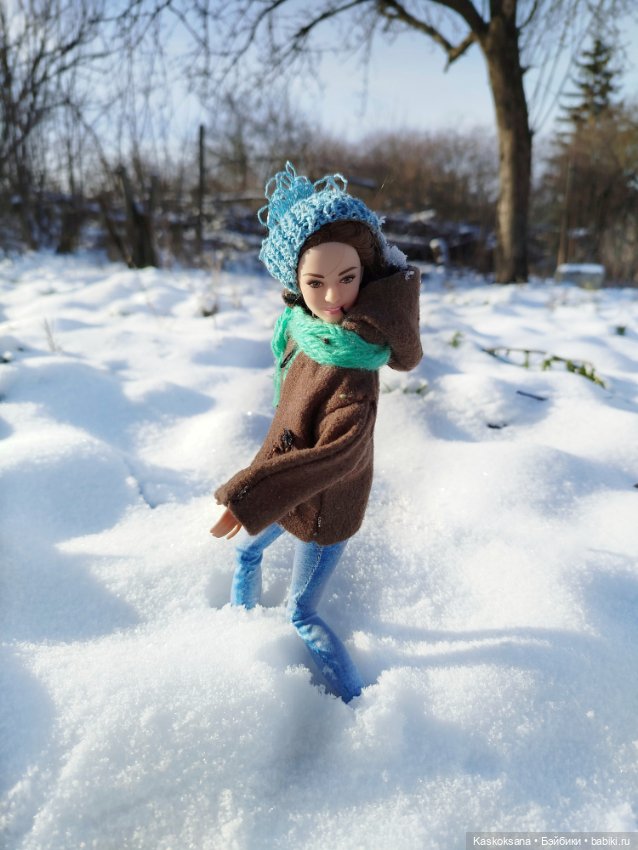 Зимняя прогулка Артема и Алены