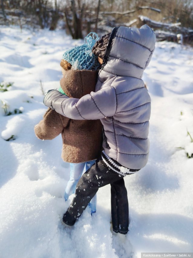 Зимняя прогулка Артема и Алены