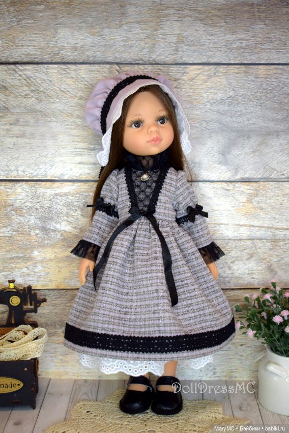 Творческая история длиной в три года. Коллекция кукольных нарядов для увлеченного коллекционера Паола Рейна