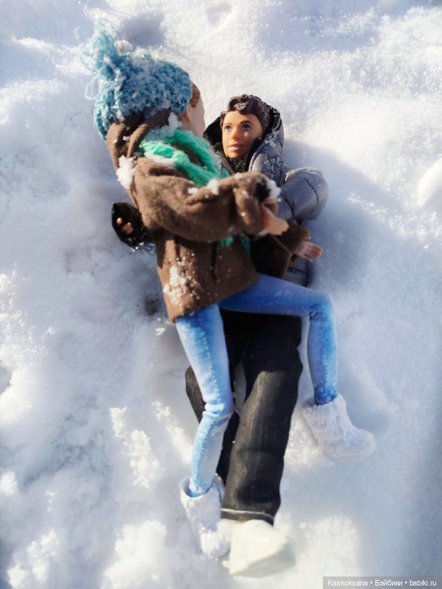 Зимняя прогулка Артема и Алены