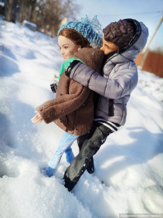 Зимняя прогулка Артема и Алены