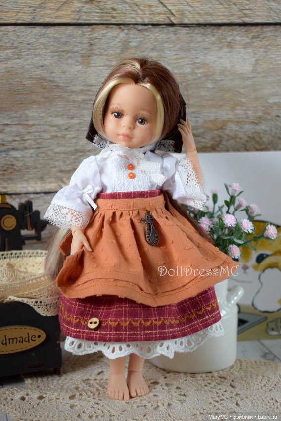 Творческая история длиной в три года. Коллекция кукольных нарядов для увлеченного коллекционера Паола Рейна