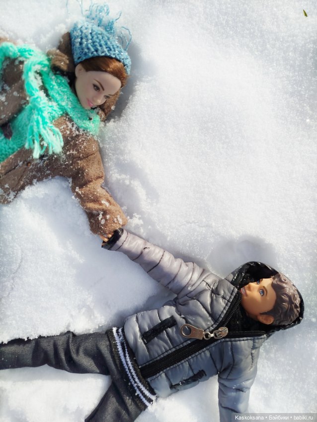 Зимняя прогулка Артема и Алены