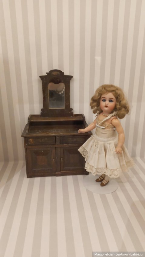 Выставка «Августейшие куклы» в Пушкинском музее