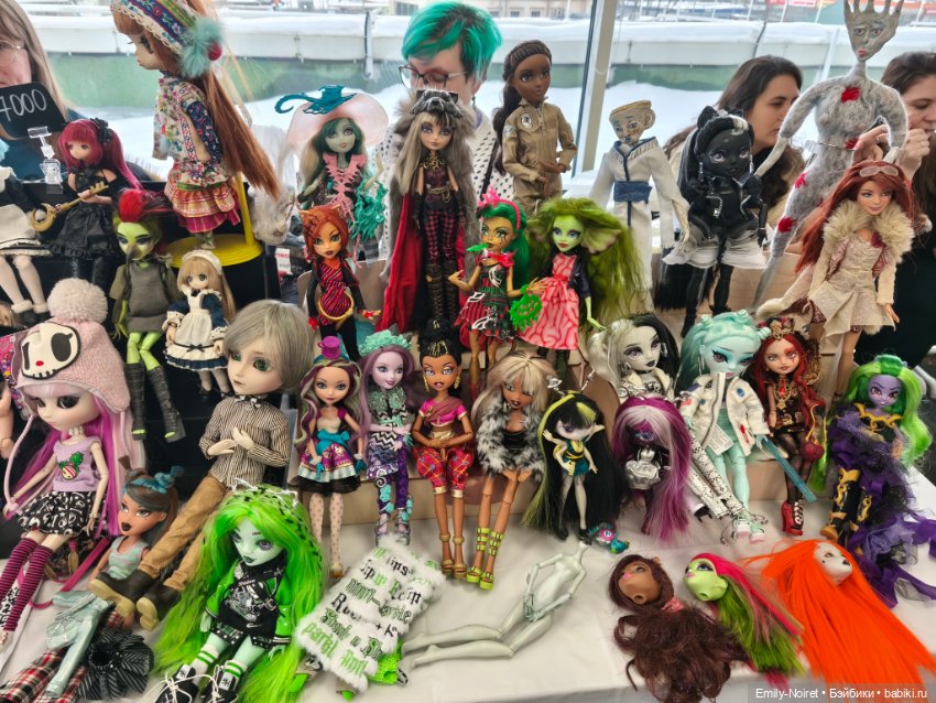 Доллсток (1 марта 2026) — Выставки кукол и мишек Тедди: фоторепортажи