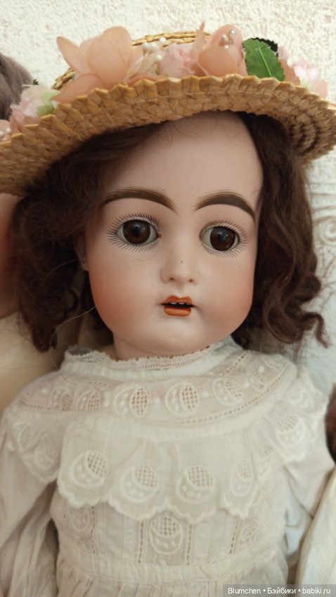 Антикварные куклы. Сколько нужно их для счастья