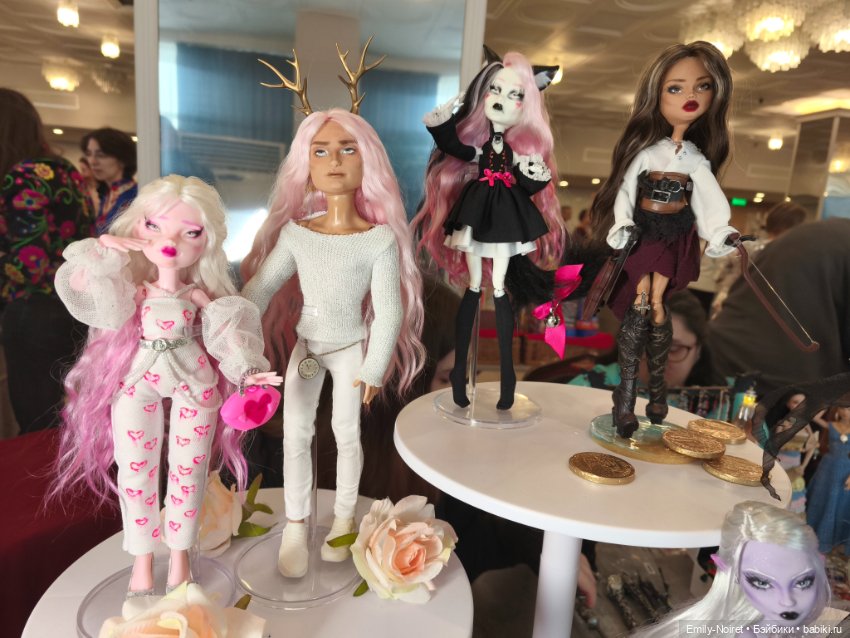 Доллсток (1 марта 2026) — Выставки кукол и мишек Тедди: фоторепортажи
