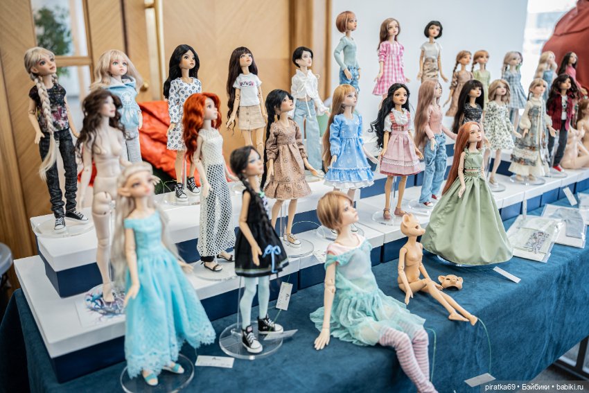 Фото с Доллсток 01.03.26 — Выставки кукол и мишек Тедди: фоторепортажи