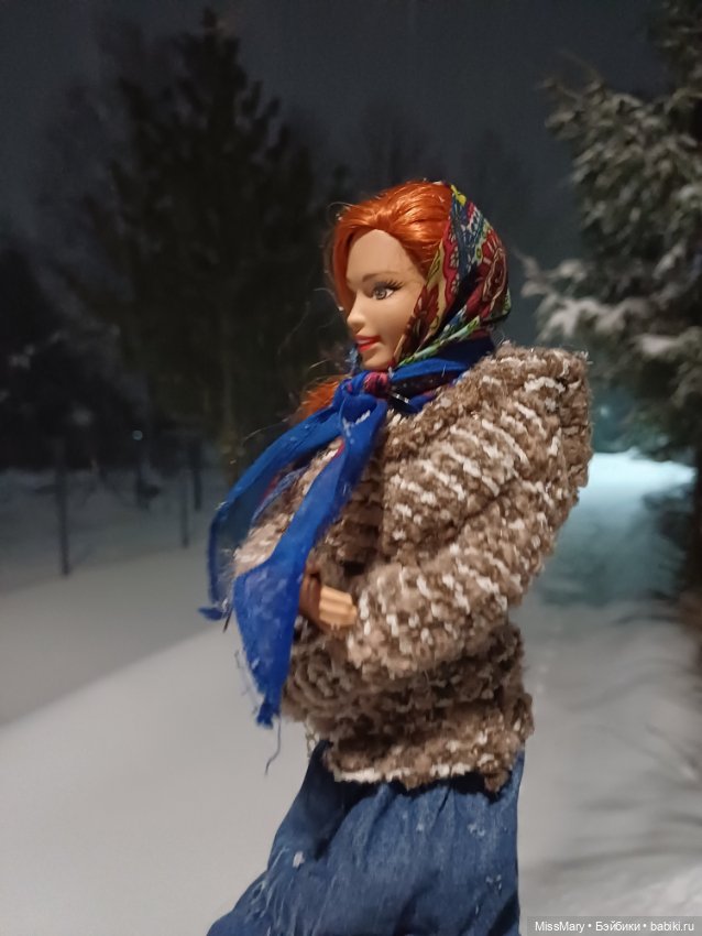 Ветер ночью хмурится, замело пути