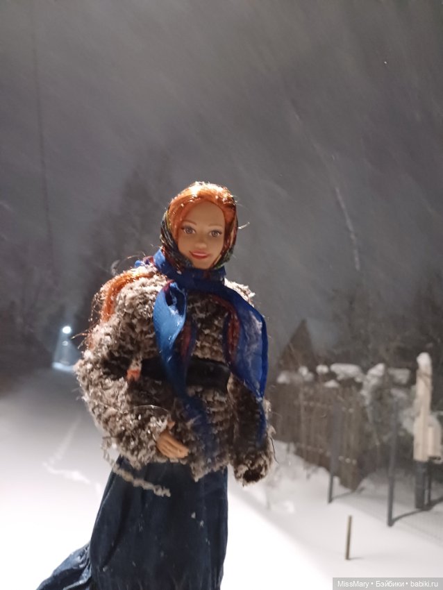 Ветер ночью хмурится, замело пути