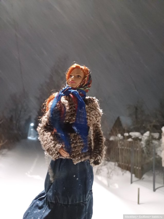 Ветер ночью хмурится, замело пути