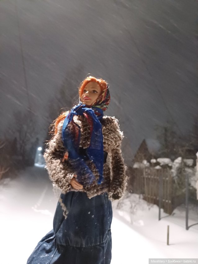 Ветер ночью хмурится, замело пути