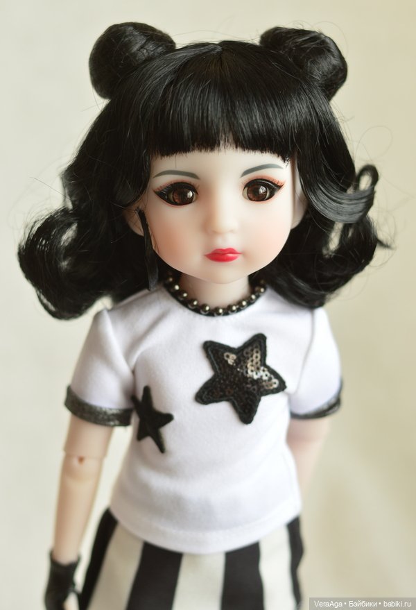 Внезапная Никки — Куклы Ruby Red (Руби Ред) Fashion Friends: Siblies (фото 2)