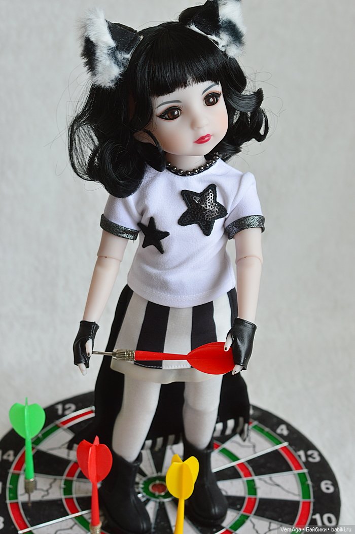 Внезапная Никки — Куклы Ruby Red (Руби Ред) Fashion Friends: Siblies