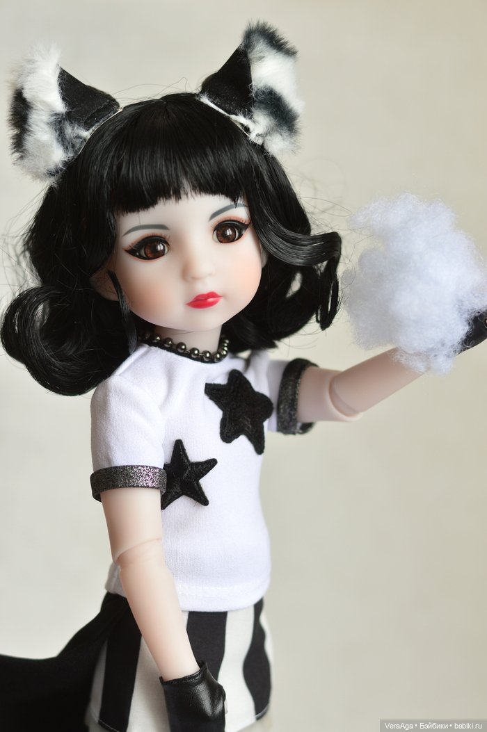 Внезапная Никки — Куклы Ruby Red (Руби Ред) Fashion Friends: Siblies (фото 10)