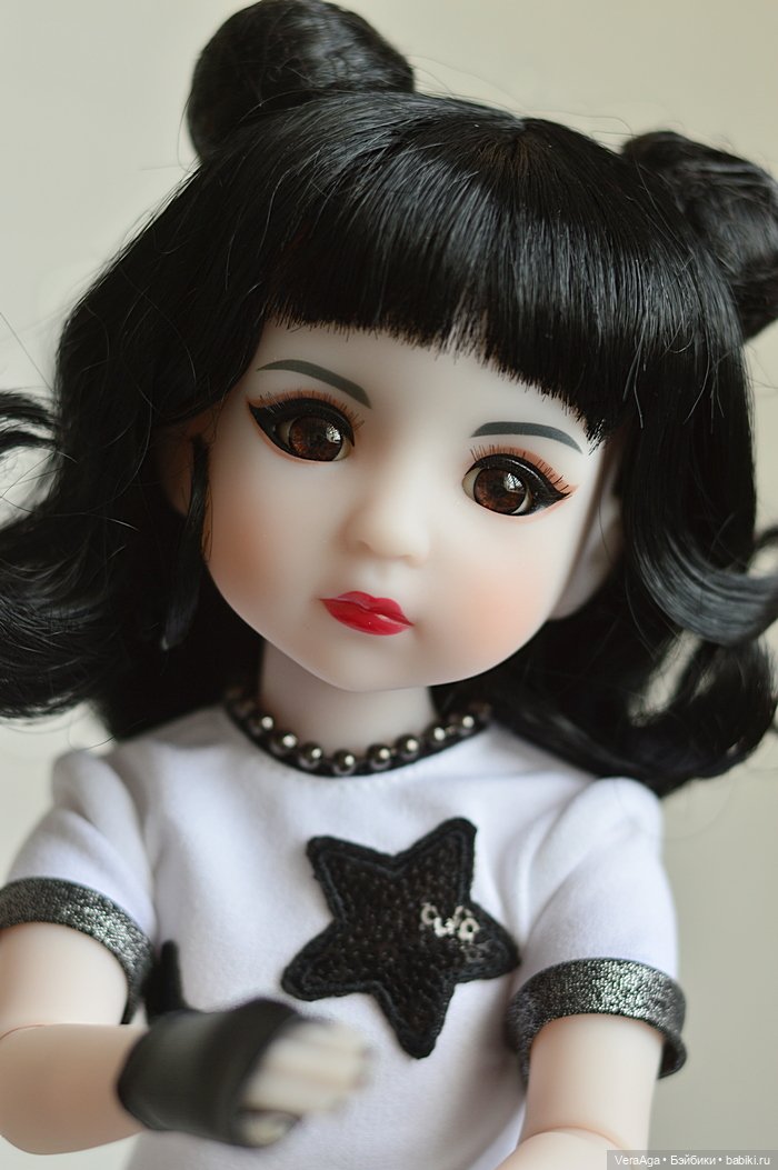 Внезапная Никки — Куклы Ruby Red (Руби Ред) Fashion Friends: Siblies (фото 7)