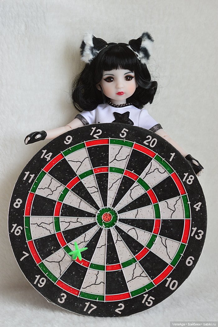 Внезапная Никки — Куклы Ruby Red (Руби Ред) Fashion Friends: Siblies