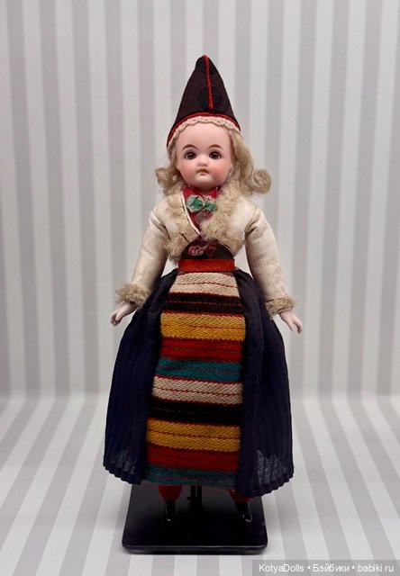 Выставка Антикварных кукол