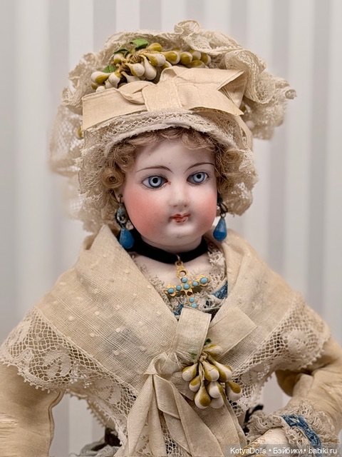 Выставка Антикварных кукол