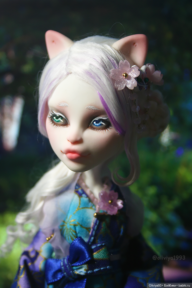 «Словно цветок, распустившийся в лучах лунного света»🌺💙 (фото 2)