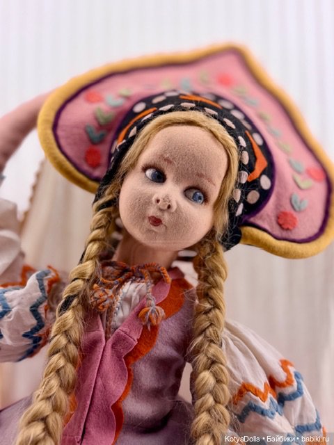 Выставка Антикварных кукол