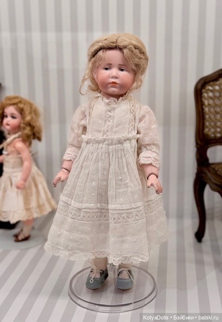 Выставка Антикварных кукол