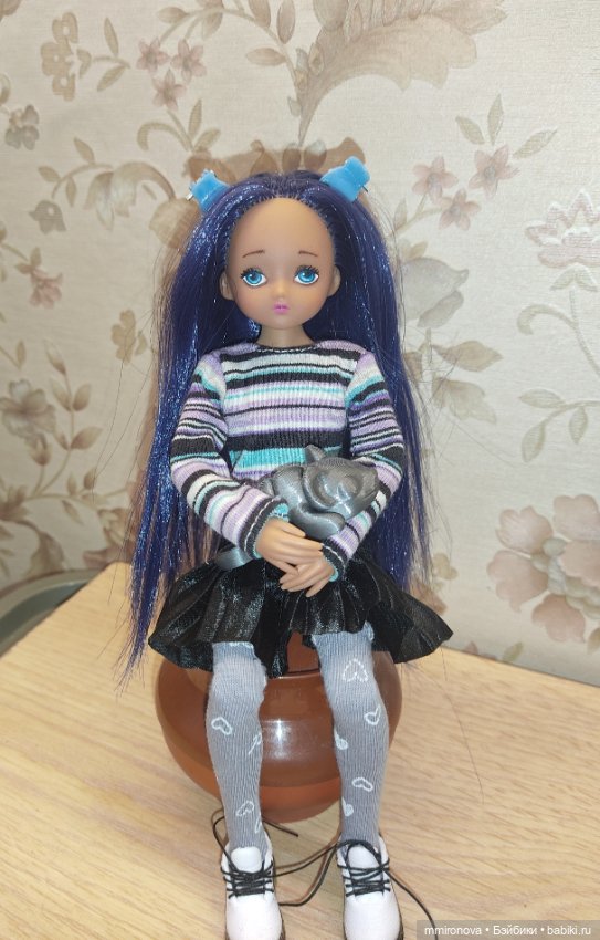 Новинкая, гибрид ( хочешь новую куколку, сделай сам)