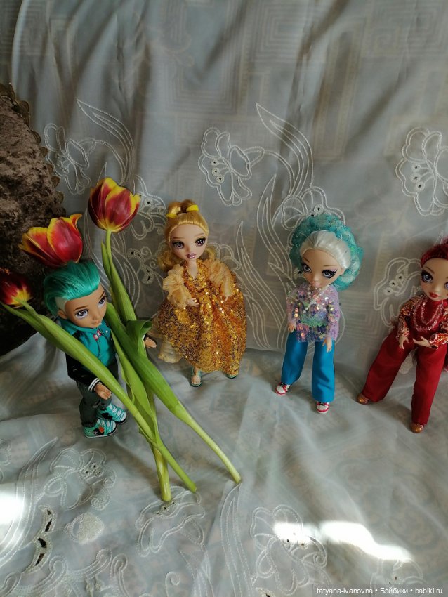 Куклы поздравляют с праздником (фото 2)