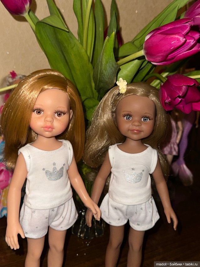 Девочки поздравляют с 8 марта (фото 4)