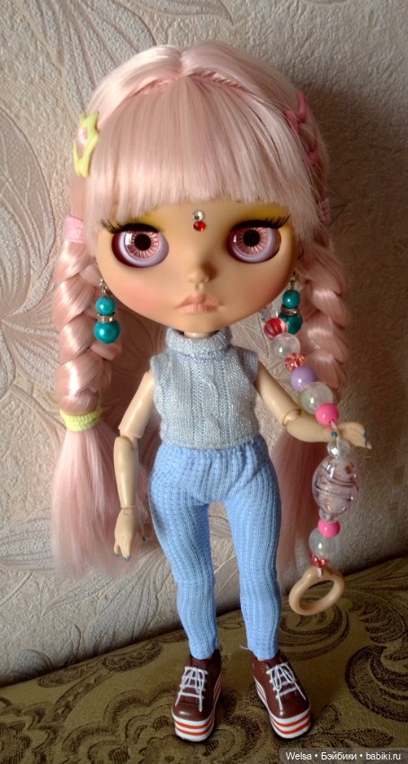 Голова Блайз на теле рейнбоу хай