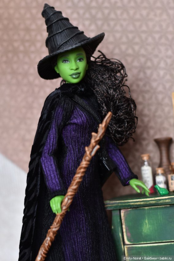 Зеленая ведьма — Куклы Barbie (Барби): Looks (фото 8)