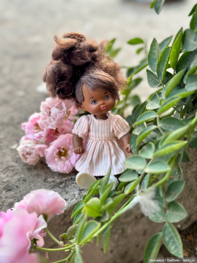 Фото от 8 марта — Коллекции игровых кукол (Playline): фото полок (фото 5)