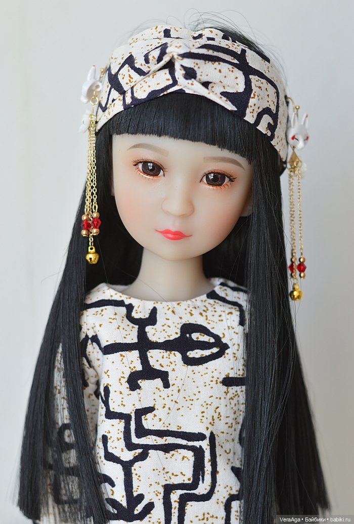 Весна-Кицунэ Руби Ред — Куклы Ruby Red (Руби Ред) Fashion Friends: Siblies (фото 2)