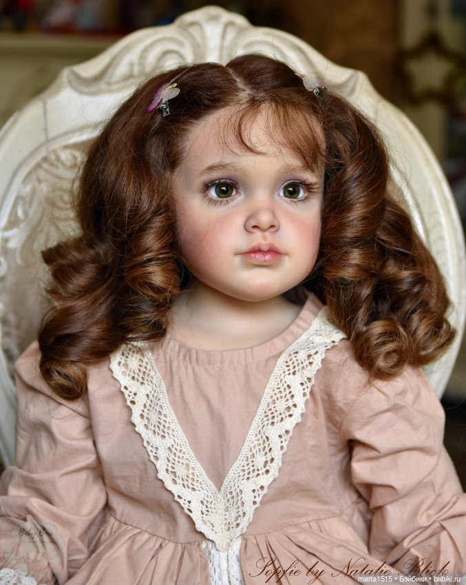 София от скульптора Натали Блик