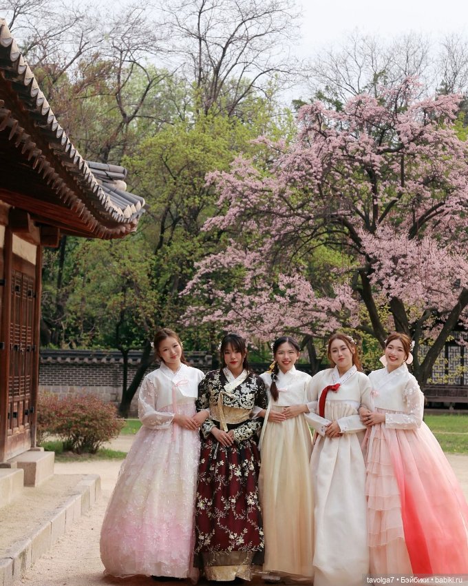 Весна, Сеул, Ханбок — Культура