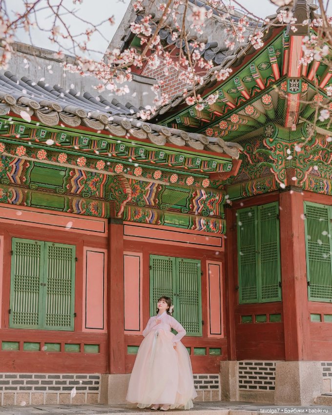 Весна, Сеул, Ханбок — Культура