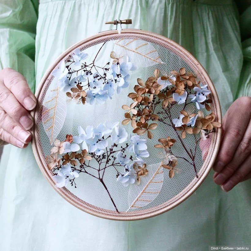 Вышивка живой природой: ботанические шедевры Ольги Принку на сетке (фото 7)