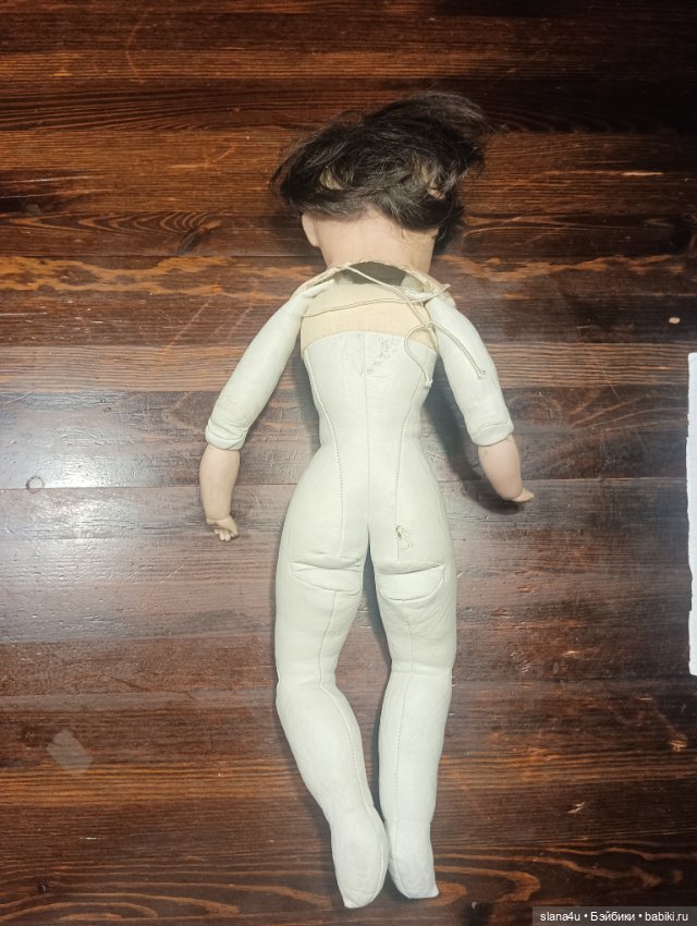 Помогите, пожалуйста, опознать куклу (фото 5)