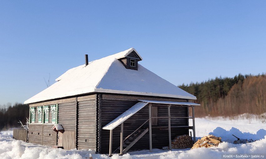 Ожившая сказка в миниатюре: деревенский домик Алексея Кроваткина (фото 7)