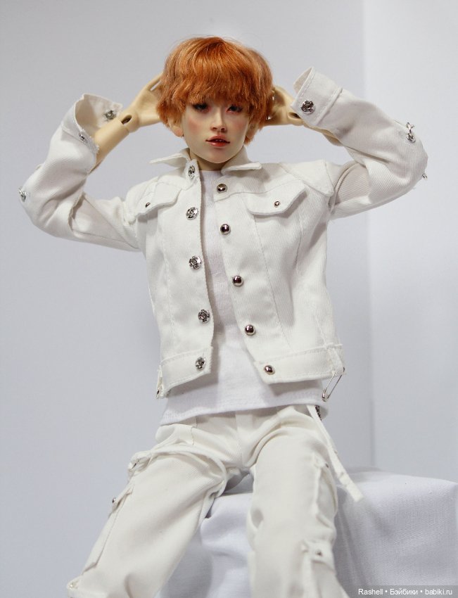Аутфит для кей-поп звезды