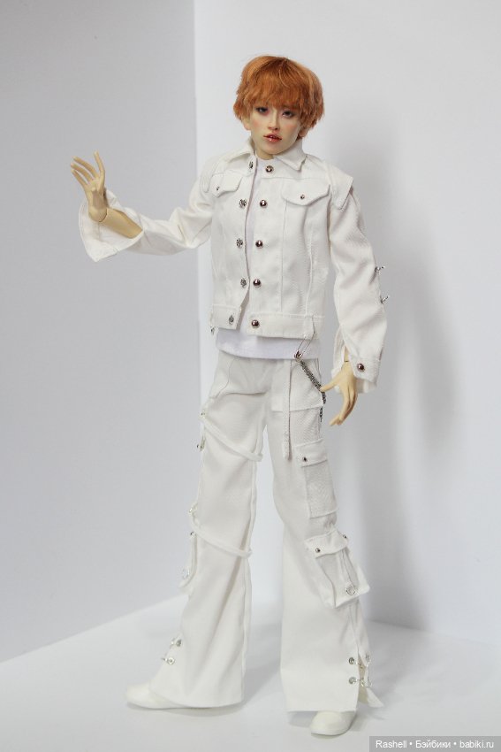 Аутфит для кей-поп звезды