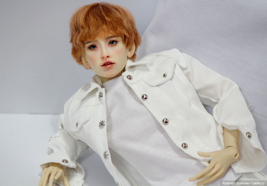 Аутфит для кей-поп звезды