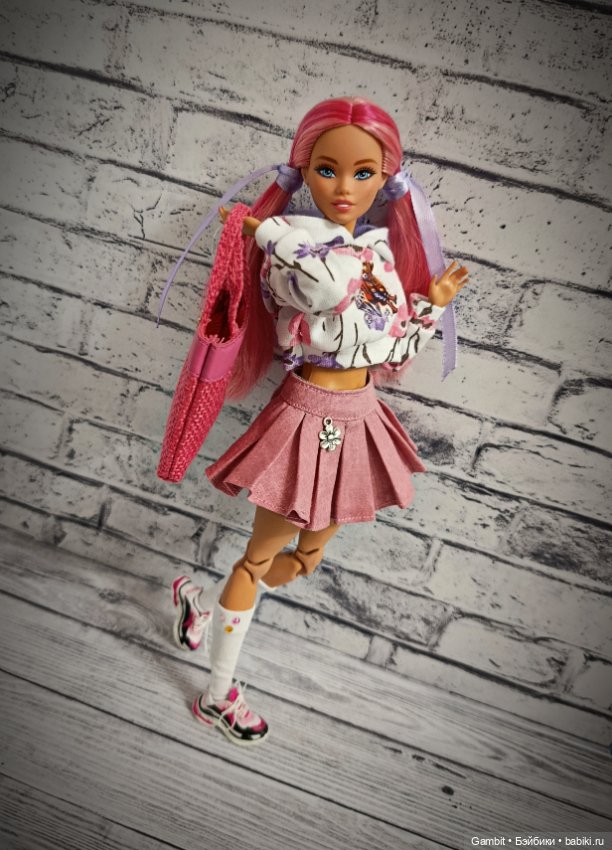 Пинки — Куклы Barbie (Барби): Looks